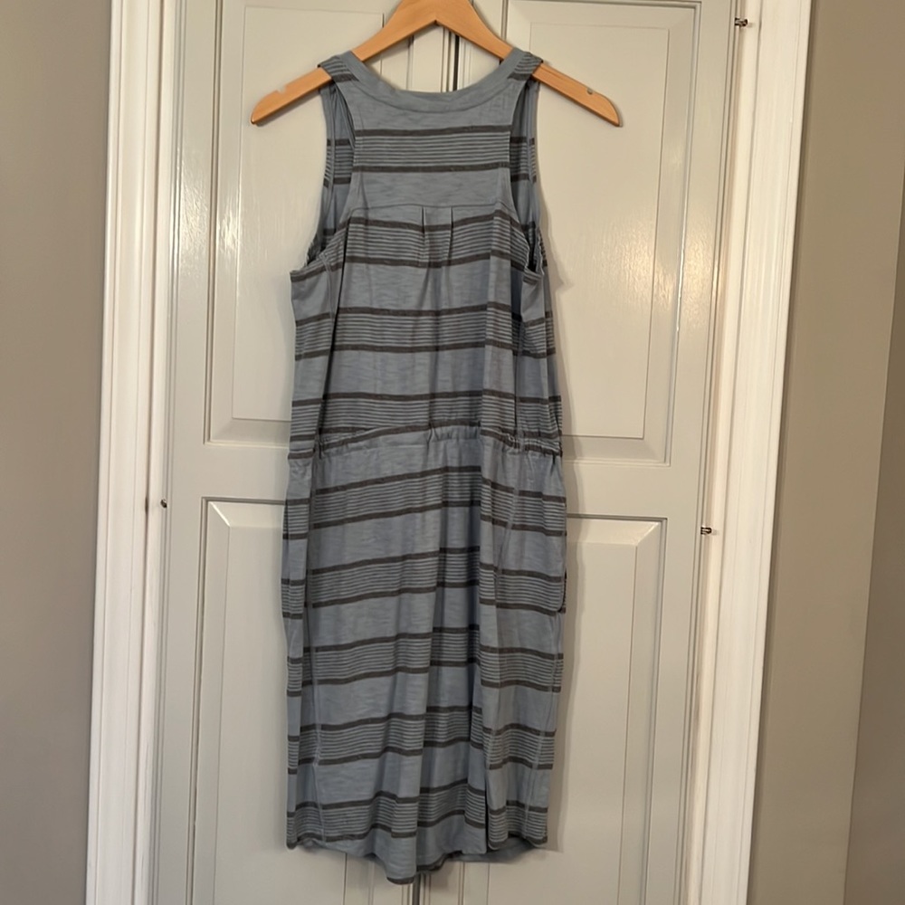 Ladies Northface Casual Dress sz M - Picture 5 of 5